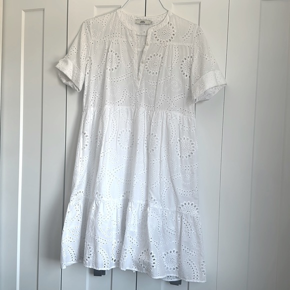 Summer dress - Picture 1 of 4